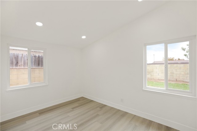 414 Markton Street, Los Angeles CA: https://media.crmls.org/medias/85240dfc-84af-48d5-aba5-feb8e8326f8d.jpg