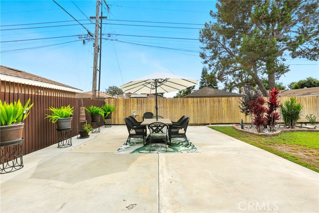 10612 Mcnerney Avenue, South Gate CA: https://media.crmls.org/medias/8524235b-5deb-4558-b4c4-3b63144241eb.jpg