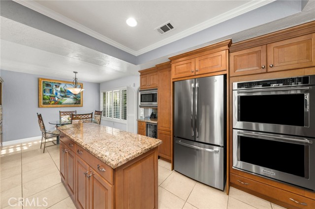 1738 N Ukiah Way, Upland CA: https://media.crmls.org/medias/85244230-58d6-4dda-860b-90d8f25c07d7.jpg