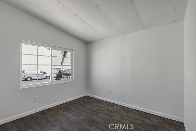Detail Gallery Image 25 of 33 For 80 E Dawes St #204,  Perris,  CA 92571 - 3 Beds | 2 Baths
