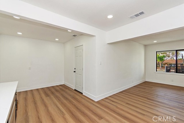 12808 Herrick Avenue photo 5