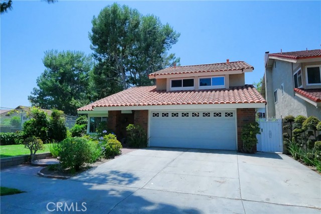 16329 Cherry Fall Lane, Cerritos CA: https://media.crmls.org/medias/8525a675-d834-4119-ad8f-03fc05837c2b.jpg