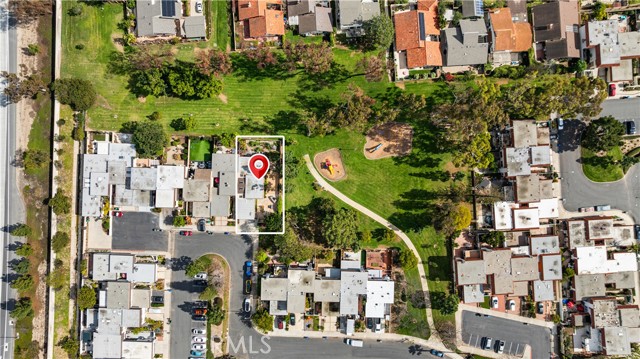 12 Rockrose Way, Irvine CA: https://media.crmls.org/medias/85267246-91a0-44ed-b7f0-724e60aab39d.jpg