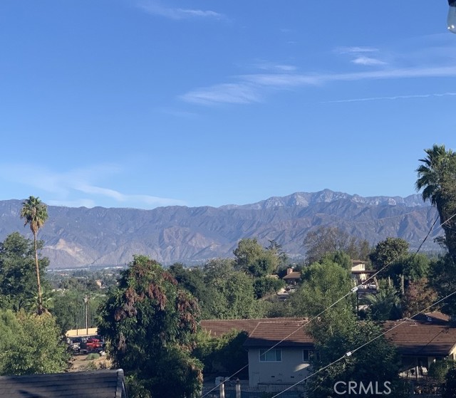 2307 Cameron Avenue, Covina CA: https://media.crmls.org/medias/8526b7ad-4a46-4270-ab23-68a93f737cf1.jpg