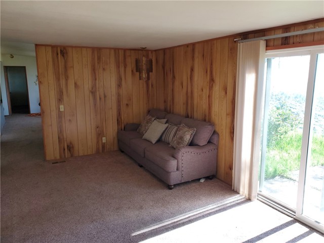 184 Peak View Drive, Oroville CA: https://media.crmls.org/medias/8526f7d9-103d-4c90-a98c-e66476290718.jpg