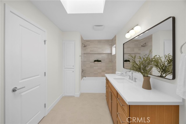 Detail Gallery Image 20 of 30 For 2707 Mathews Ave a,  Redondo Beach,  CA 90278 - 3 Beds | 2/1 Baths