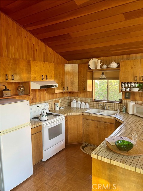 2325 Woodland Drive, Pine Mountain Club CA: https://media.crmls.org/medias/8527456d-09d7-44bc-8544-28e9946b4072.jpg