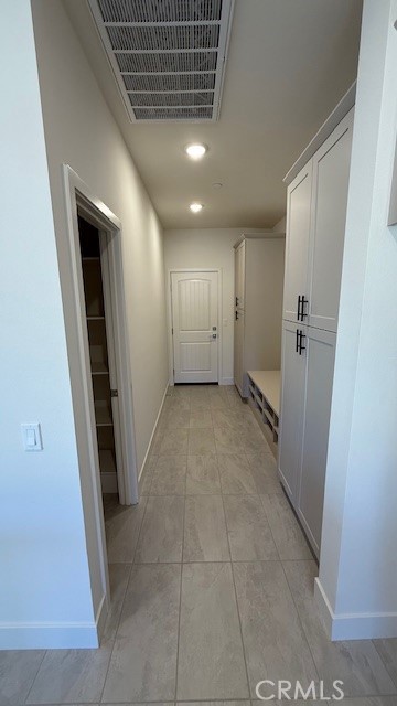 Detail Gallery Image 9 of 13 For 5829 Saddlehorn Ln, Jurupa Valley,  CA 92509 - 4 Beds | 3 Baths