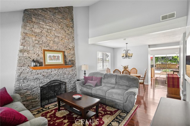 23441 Via Ronda, Mission Viejo CA: https://media.crmls.org/medias/8527cd6a-3d8d-45c4-b631-259ce31cdfe6.jpg