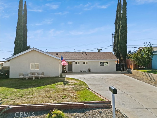 371 Claire Street, Riverside CA: https://media.crmls.org/medias/8527f135-758d-4167-8292-be37e079375f.jpg