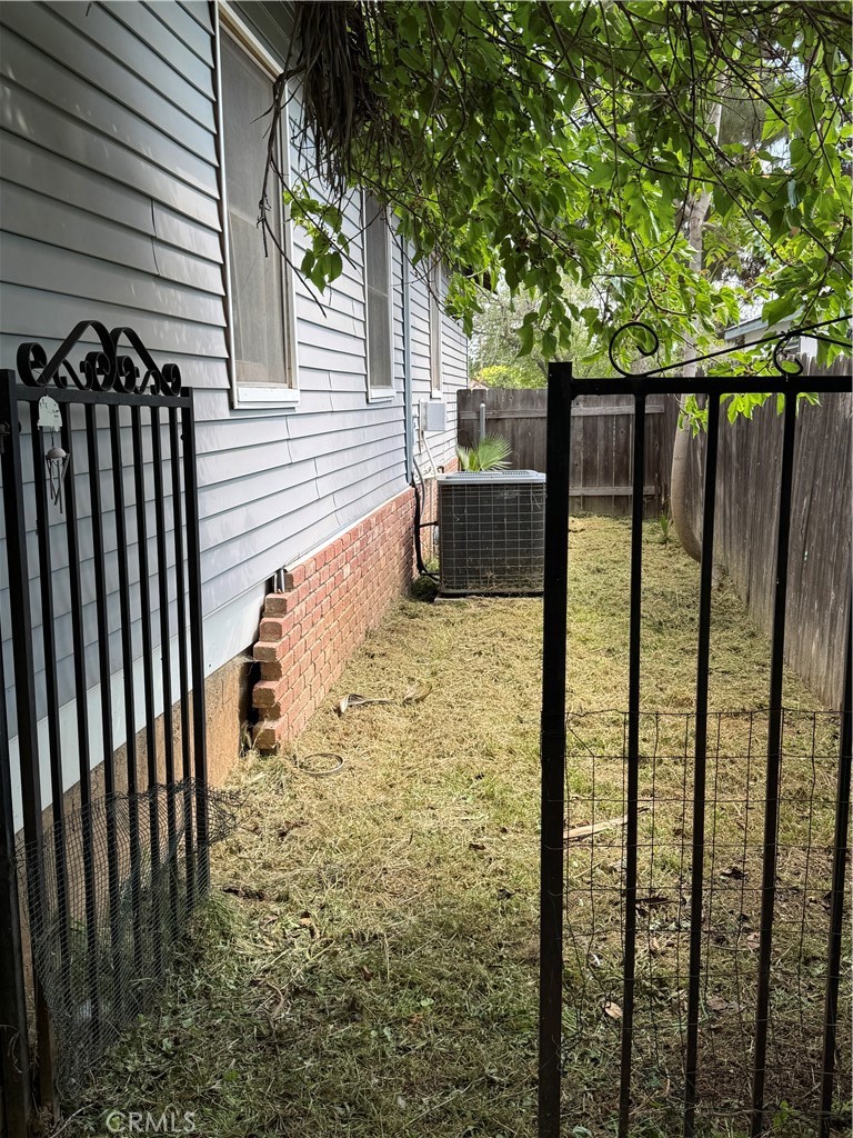 https://media.crmls.org/medias/85292ca0-b6f3-4f02-bcda-ac0390dd2026.jpg?preset=X-Large