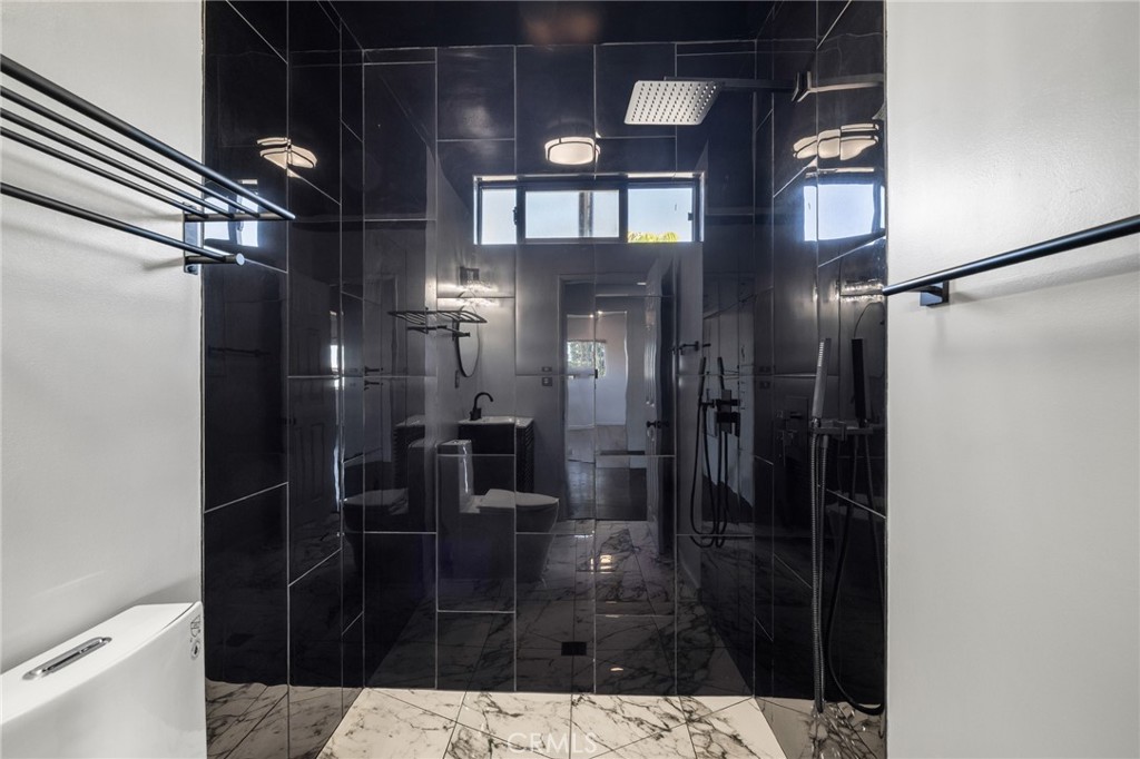 MLS #SR25242883 image #14