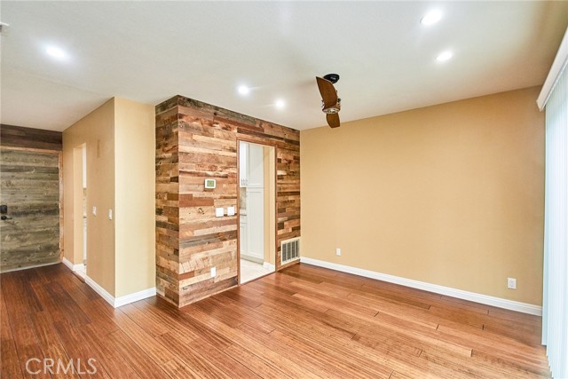 881 Hartford Lane, La Habra CA: https://media.crmls.org/medias/852a9714-497d-40bc-92bf-2d2d4dd24602.jpg