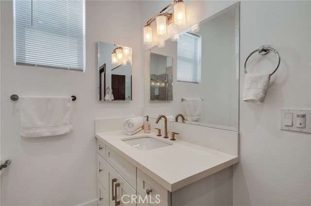 11837 Rideout Way, Whittier CA: https://media.crmls.org/medias/852ad20d-6d30-480f-88fe-2a5f0e659291.jpg