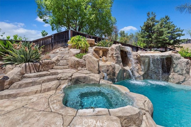 39741 Jacaranda Court, Temecula CA: https://media.crmls.org/medias/852b4f54-c8d9-4ea4-af3d-77619a3c3b20.jpg