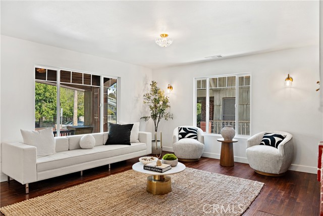 229 S Kingsley Drive, Los Angeles CA: https://media.crmls.org/medias/852b6749-9650-47e4-80fb-ac836ab43ca1.jpg