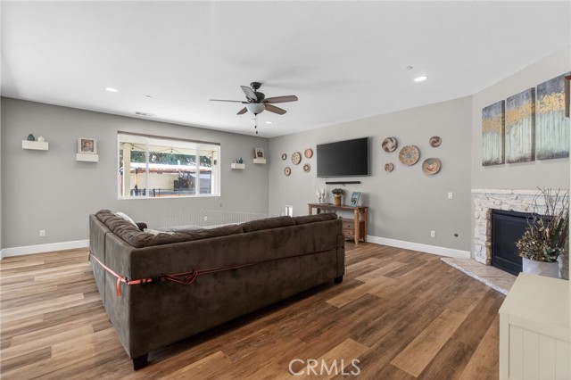 Detail Gallery Image 31 of 44 For 31109 Rose Arbor Ct, Murrieta,  CA 92563 - 5 Beds | 3 Baths