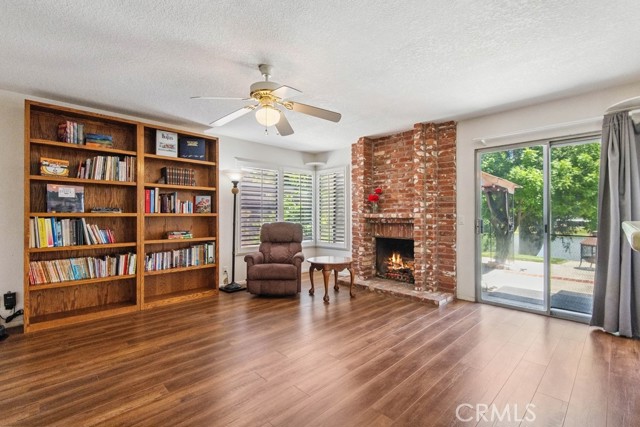 42724 Santa Suzanne Place, Temecula CA: https://media.crmls.org/medias/852cf68a-3e98-40f5-b030-24f55a83f6e6.jpg