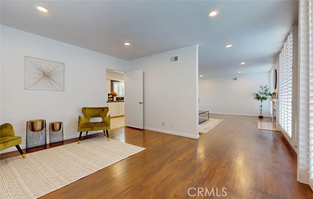 Detail Gallery Image 14 of 23 For 17965 Wellington, Tustin,  CA 92780 - 3 Beds | 2 Baths