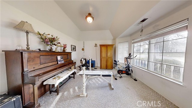 Detail Gallery Image 5 of 43 For 212 Hill View Ln., Coalinga,  CA 93210 - 5 Beds | 3 Baths