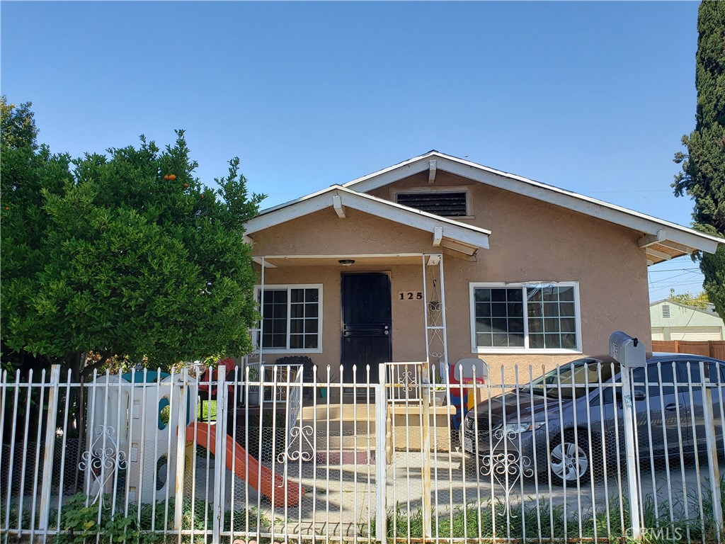 125 E 71st Street, Los Angeles, CA 90003
