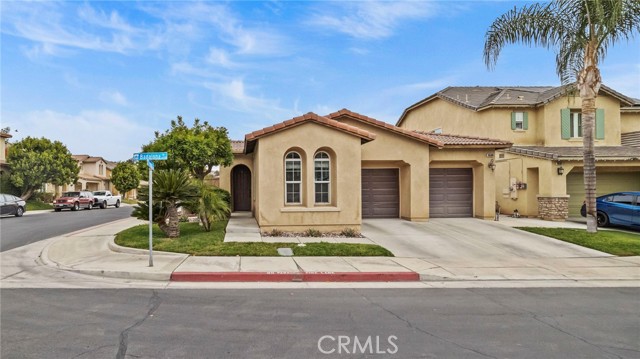 Detail Gallery Image 1 of 36 For 16500 Badalona St, Lake Elsinore,  CA 92530 - 3 Beds | 2 Baths