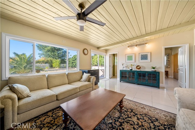 23929 Sunset Crossing Road, Diamond Bar CA: https://media.crmls.org/medias/852f0c61-07a3-457f-85df-b81e3368590c.jpg