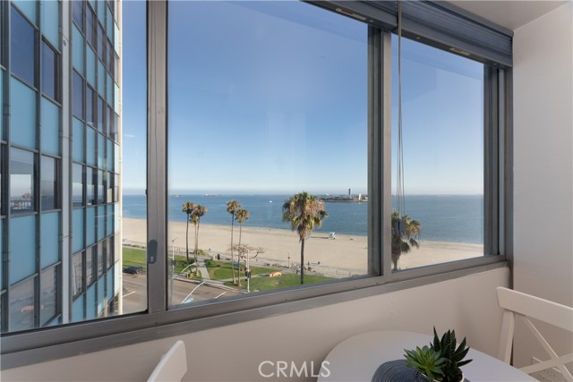 2999 E Ocean Blvd, Long Beach CA: https://media.crmls.org/medias/852f51e0-d079-440a-9e5b-5e0a041e0605.jpg