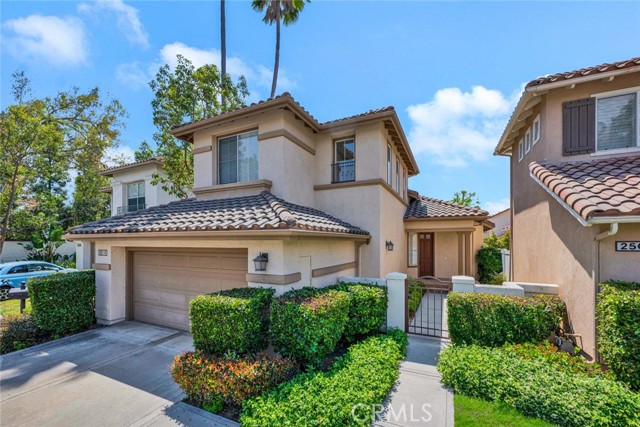 Detail Gallery Image 2 of 24 For 2516 Lewis Dr, Tustin,  CA 92782 - 3 Beds | 2/1 Baths