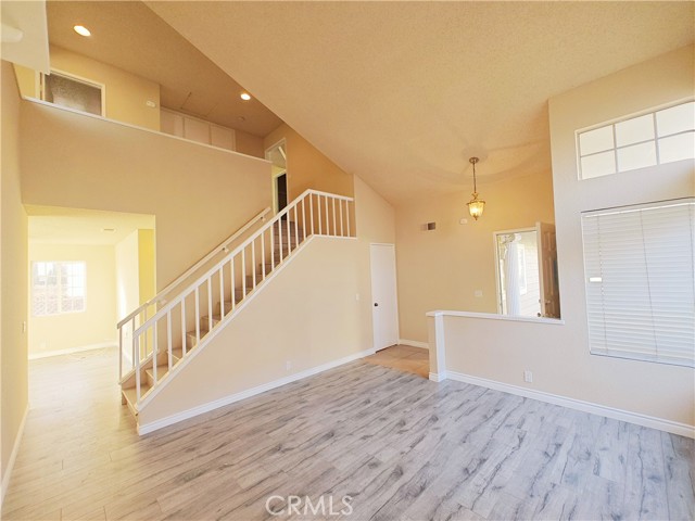 Detail Gallery Image 5 of 30 For 3348 Morningwood Ct, Ontario,  CA 91761 - 4 Beds | 2/1 Baths