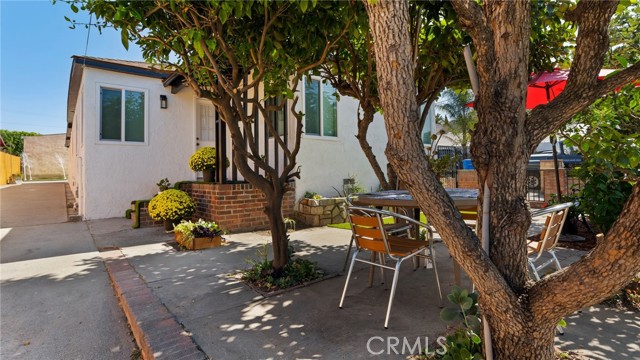 Detail Gallery Image 6 of 60 For 1012 Lord St, Los Angeles,  CA 90033 - 5 Beds | 2/1 Baths