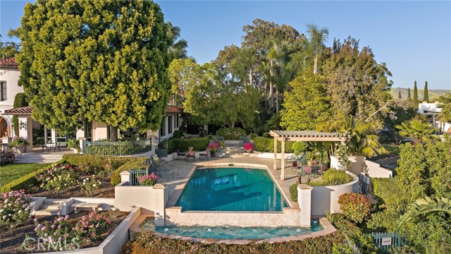 property-img