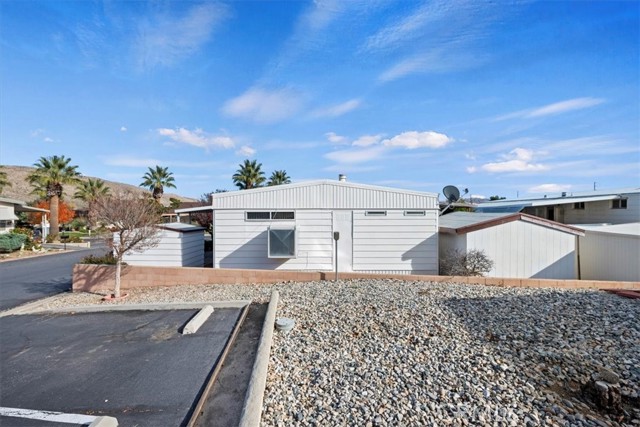 Detail Gallery Image 8 of 34 For 54999 Martinez Trl #65,  Yucca Valley,  CA 92284 - 2 Beds | 2 Baths