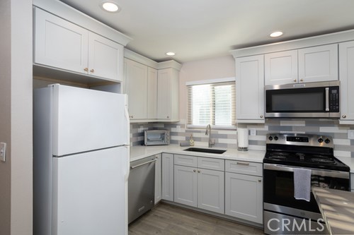 220 Ocean View Avenue, Pismo Beach CA: https://media.crmls.org/medias/85320f1e-7609-40a8-ba45-5d926bd7e71b.jpg