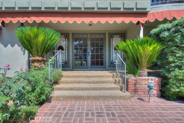 Detail Gallery Image 1 of 32 For 330 S Mentor Ave #101,  Pasadena,  CA 91106 - 1 Beds | 1 Baths