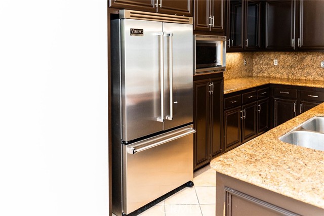 Detail Gallery Image 46 of 52 For 6 Roseleaf, Irvine,  CA 92620 - 5 Beds | 3/1 Baths