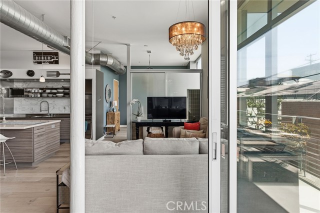 Detail Gallery Image 4 of 42 For 4080 Glencoe Ave #222,  Marina Del Rey,  CA 90292 - 2 Beds | 2 Baths