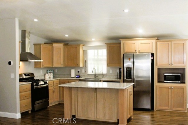 29021 Bouquet Canyon Road, Saugus CA: https://media.crmls.org/medias/8534ec10-3c1a-4d3d-8c08-c66a587a1474.jpg