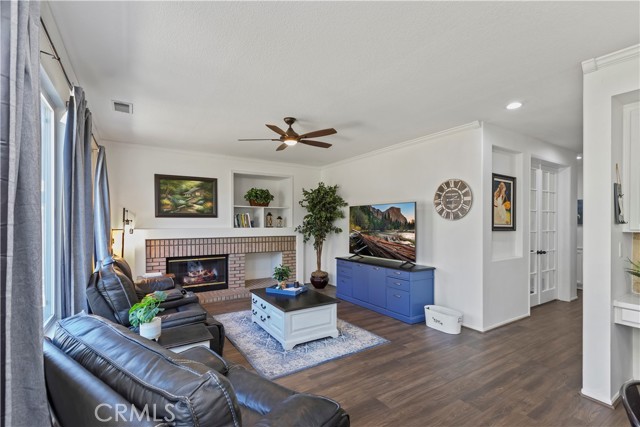 Detail Gallery Image 13 of 42 For 42276 Camino Merano, Temecula,  CA 92592 - 5 Beds | 3 Baths