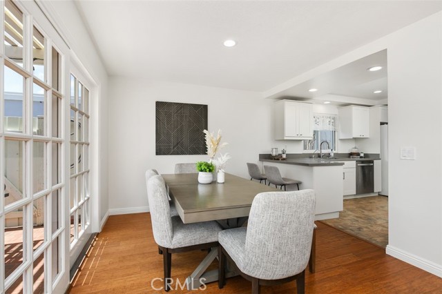 Detail Gallery Image 9 of 46 For 2516 University Dr, Newport Beach,  CA 92660 - 3 Beds | 2 Baths