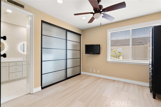 18912 Rockinghorse Lane, Huntington Beach CA: https://media.crmls.org/medias/85357528-8691-4e39-8e6a-c60a860b8d70.jpg