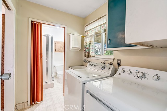 Detail Gallery Image 17 of 39 For 5694 N Winchester, Fresno,  CA 93704 - 3 Beds | 3 Baths