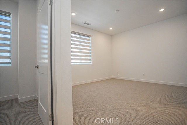 Detail Gallery Image 30 of 48 For 2317 W Broadway #6,  Anaheim,  CA 92804 - 4 Beds | 3/1 Baths