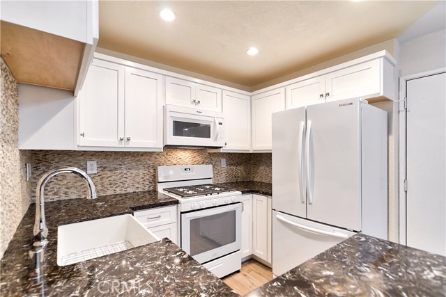 Detail Gallery Image 17 of 28 For 10 Carmesi, Rancho Santa Margarita,  CA 92688 - 2 Beds | 2 Baths