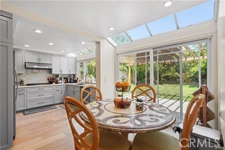 Detail Gallery Image 17 of 29 For 19849 Crystal Ridge Ln, Porter Ranch,  CA 91326 - 3 Beds | 2 Baths