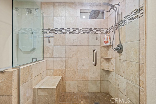 21742 Grovepark Drive, Saugus CA: https://media.crmls.org/medias/8539a989-e9b0-445c-8474-7cb75720528a.jpg