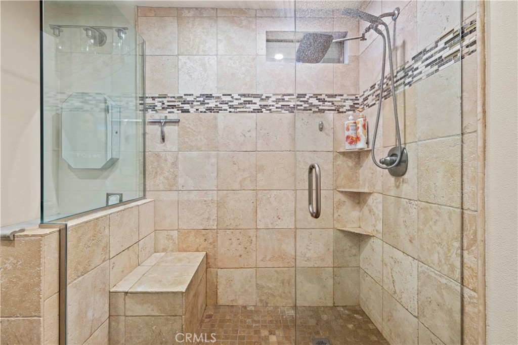 https://media.crmls.org/medias/8539a989-e9b0-445c-8474-7cb75720528a.jpg?preset=X-Large