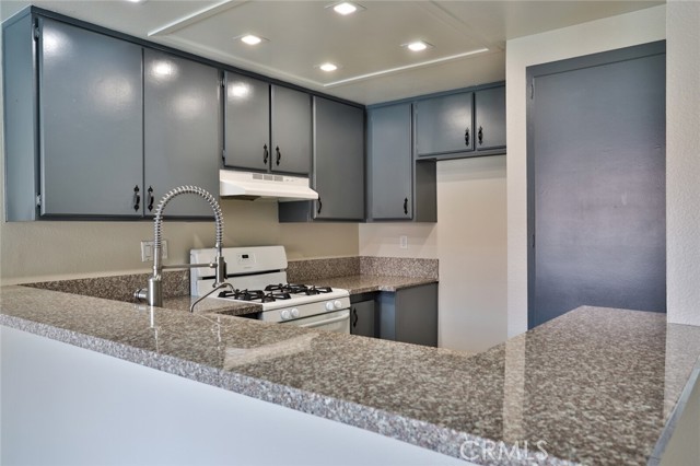 Detail Gallery Image 12 of 44 For 768 La Tierra St #I202,  Corona,  CA 92879 - 2 Beds | 2 Baths