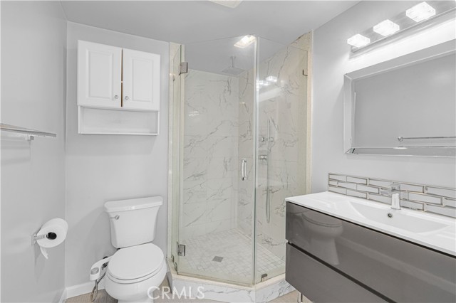 Detail Gallery Image 10 of 48 For 7611 Yates St, Tujunga,  CA 91042 - 2 Beds | 2 Baths