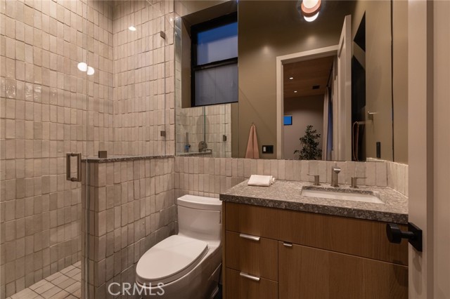 Detail Gallery Image 46 of 57 For 2212 Cliff Dr, Newport Beach,  CA 92663 - 5 Beds | 5/1 Baths